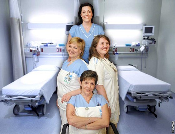 Vechny pracují jako zdravotní sestry v brnnské nemocnici: matka Hana Fierová (dole), zleva dcery Libue Fierová, Kateina ebková a Renata Klementová.