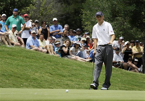 Jordan Spieth se stal estým nejmladím hráem historie PGA Tour, kterému se podailo projít cutem. Ve tetím kole se dokonce probojoval do první desítky.