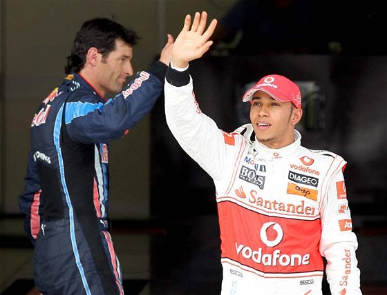 Lewis Hamilton (vpravo) a Mark Webber po kvalifikaci Velké ceny Turecka.