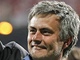 SP̊N KOU. Jos
Mourinho dovedl Inter Miln k triumfu
v Lize mistr.