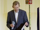Exprezident Václav Havel piel odvolit do parlamentních voleb na Z Norbertov v Praze 6. (28. kvtna 2010)
