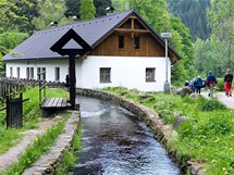 Šumava, vodní kanály pro Čeňkovu pilu na Vydře, Jelenov