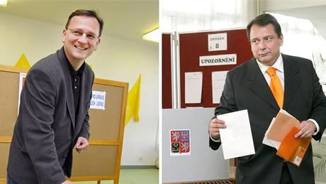 Petr Neas (ODS) a Jií Paroubek (SSD) u voleb. (28. kvtna 2010)