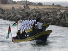 Píslunící námoní policie hnutí Hamas oekávají píjezd aktivist na lodích s humanitární pomocí (30. kvtna 2010)
