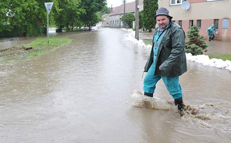 Zplavy v Milonicch na Vykovsku (2. ervna 2010).