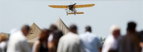 Nad Jihlavou se o víkendu pedvedou piloti akrobatických letadel. Ilustraní foto