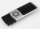 Recenze Nokia 6700 slide telo