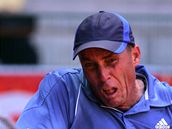 Ivan Lendl v exhbinm utkn s Jim Novkem.