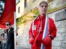 Slovent umlci protestovali proti odhalen sochy knete Svatopluka na Bratislavskm hrad (6. ervna 2010)
