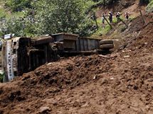 Tropick boue Aghata si v stedoamerick Guatemale vydala nejmn 120 lidskch ivot (30. kvtna 2010)