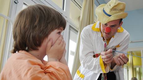 Dttí klauni vystoupili v brnnské Dtské nemocnici.