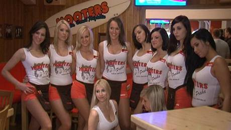 Hooters