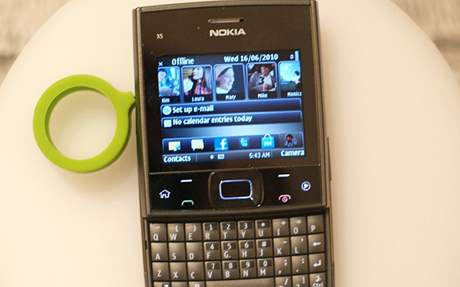 Nokia X5 premira v Singapuru