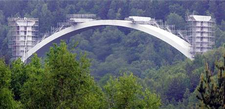 Rekonstrukce mostu přes Ohři u Transmotelu na Sokolovsku