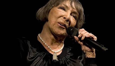Hana Hegerová na koncert ke svým 77. narozeninám (2008)