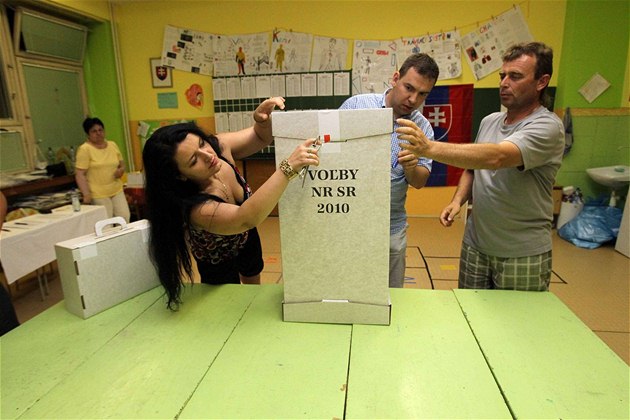 S�ítání hlas� na Slovensku (12. �ervna 2010)