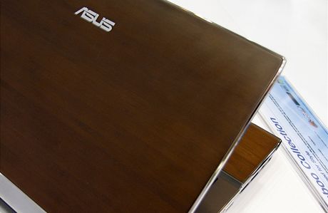 Asus U53 (Bamboo Series)