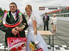 Novomanel Martin Admek a Monika Skipalov se vzali na startu Masarykova okruhu v Brn (19.6.2010)