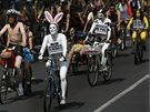 Bojovníci za práva zvíat jezdili ulicemi hlavního msta Mexika na kolech