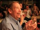Václav Havel na premiée své hry Pt tet v divadle Husa na provázku