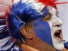Fanouek Francie podporuje svj tým na mistrovství svta
