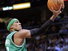 Rajon Rondo z Bostonu Celtics zakonuje v sedmém finále NBA proti LA Lakers