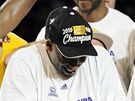 Kobe Bryant z LA Lakers s cenou pro nejuitenjího hráe finálové série
