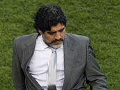 Argentinsk trenr Diego Maradona bhem utkn s Nigri