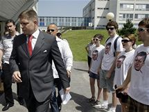 Robert Fico vol pi parlamentnch volbch na Slovensku (12. ervna 2010)