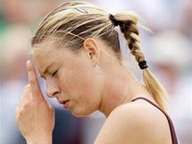 ZKLAMAN. Ruska Maria arapovov podlehla ve finle turnaje v Birminghamu ance Li na.