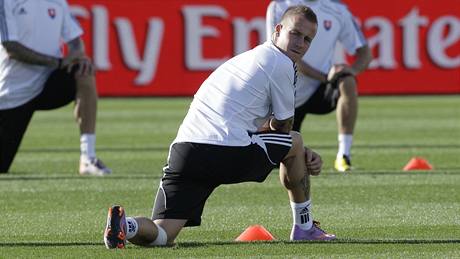 Miroslav Stoch (v pop�edí) p�i posledním tréninku p�ed vstupem Slovenska do MS.