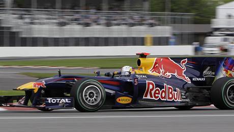 Sebastian Vettel z Red Bullu bhem kvalifikace na Velkou cenu Kanady