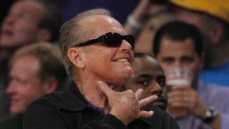 Herec Jack Nicholson je spokojený. Jako by naznaoval, e jeho miláci LA...