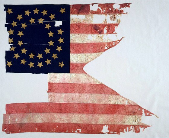 Zbytek legendární vlajky z bitvy u Little Bighornu, který prodává detroitské muzeum.