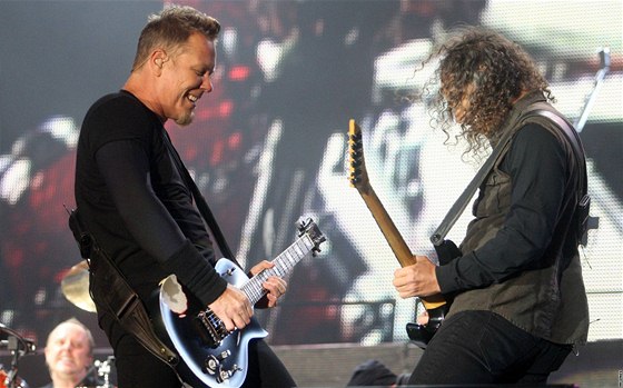 Záznam koncertu skupiny Metallica, jejím zakladatelem je dánský bubeník Lars Ulrich, v pátek zahájil provoz kromíského letního kina. (Ilustraní snímek)
