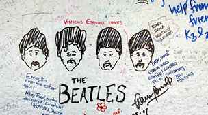 Pvodní budeník legendární kapely Beatles vystoupí v rámci výstavy Beatlemánie! v Praze  zasoutte si o vstupenky s VisitBritain