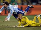 Synchronizace fotbalových akvabel v podání Messiho a mexického gólmana Péreze
