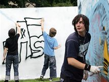 Na Obilnm trhu soutili Bran v malovn graffiti