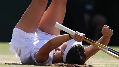 Bulharka Cvetana Pironkovová slaví svj senzaní postup do semifinále Wimbledonu
