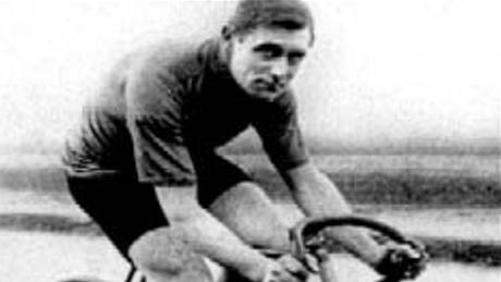 Philippe Thys vyhrál Tour de France v roce 1913.