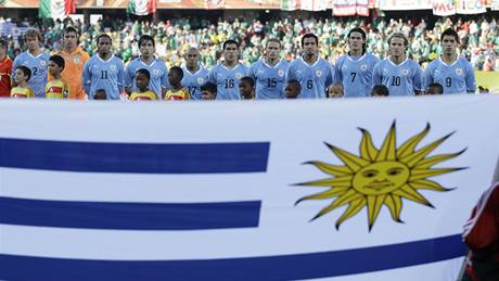 Uruguayská reprezentace ped zápasem s Mexikem na fotbalovém mistrovství svta. 