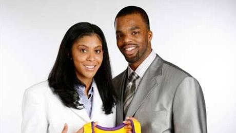 Manelské basketbalové duo Candace Parkerová a Shelden Williams