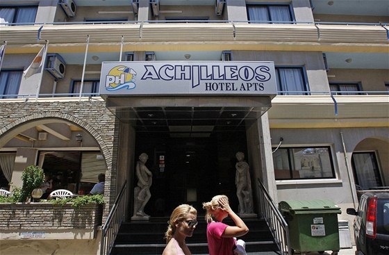Christophera Roberta Metsose zatkla policie v kyperském hotelu Achilleos 