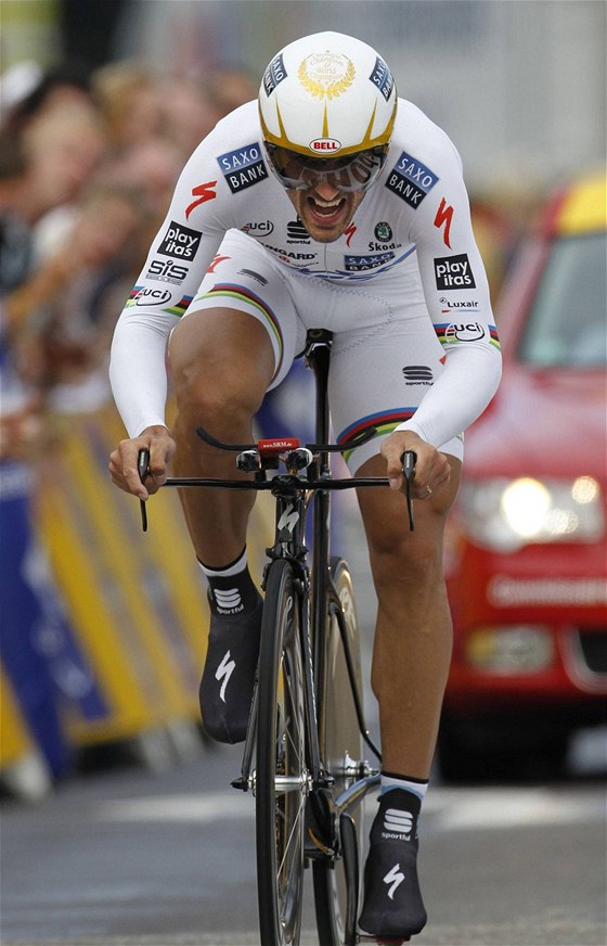 Fabian Cancellara si jede pro vítzství na trati úvodní asovky Tour de France