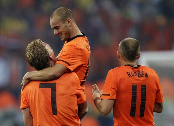 Na vrcholu blaha i pyramidy je autor vítzné nizozemské branky Wesley Sneijder