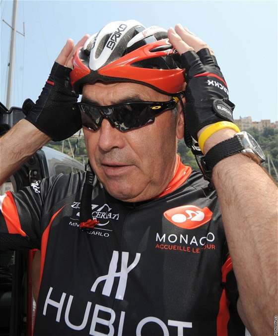 Eddie Merckx je stále aktivním cyklistou.