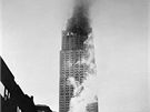Americký bombardér B-25 narazil v husté mlze do východní ásti mrakodrapu Empire State Building. (28. ervence 1945)