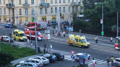 V centru Brna srazil opilý mladík dv chodkyn, osmatyicetiletá ena nehodu nepeila