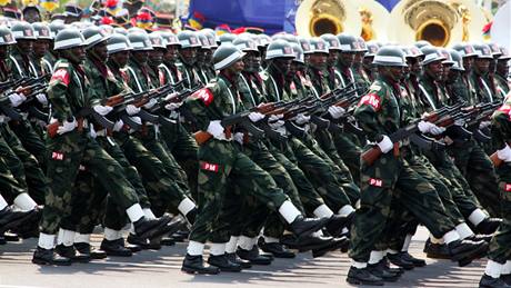 Kongo - 50. výroí nezávislosti. Vojenská policie. Kinshasa, 30. ervna 2010