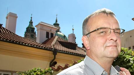 Ministr financí a místopedseda TOP 09 Miroslav Kalousek. (8. ervence 2010)